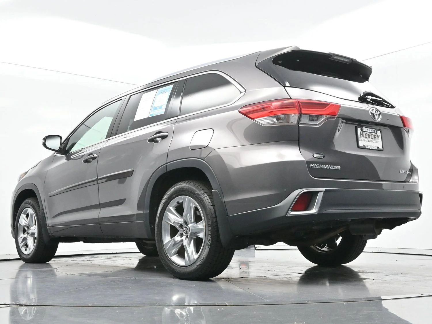 Used 2019 Predawn Gray Mica Toyota Limited image 57
