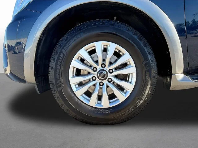 Used 2020 Blue Nissan SV image 35