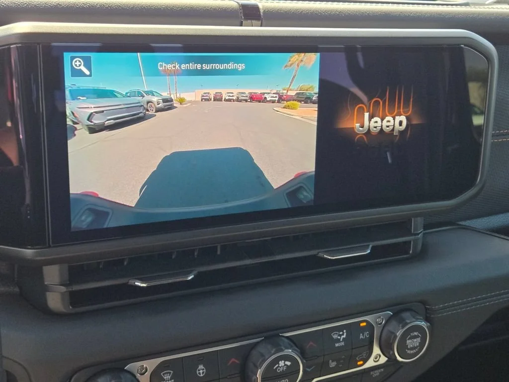 Used 2026 Green Jeep Mojave image 22