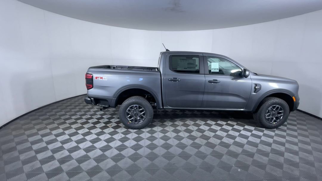New 2025 Carbonized Gray Metallic Ford XLT image 9