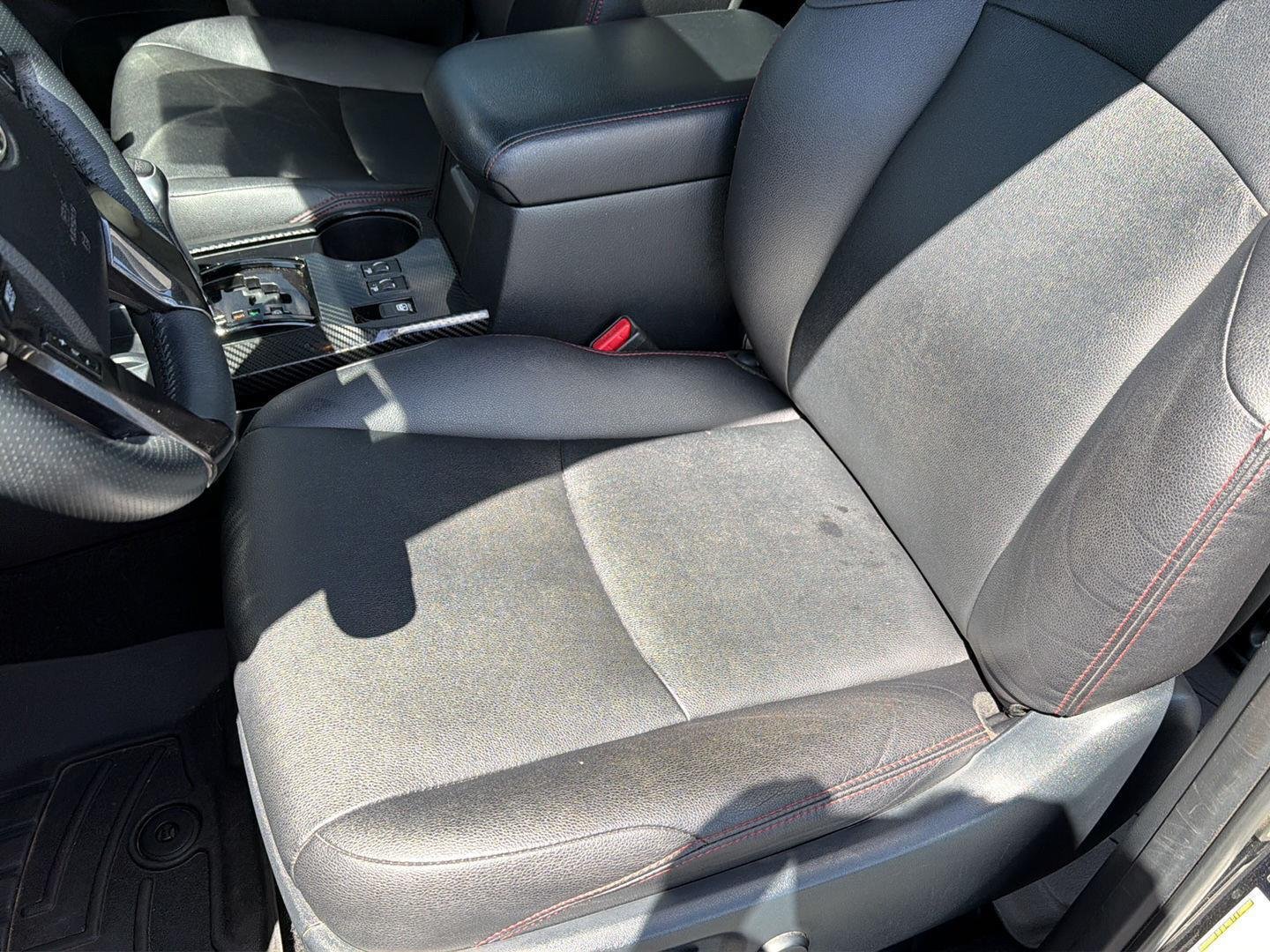 Used 2018 Midnight Black Metallic Toyota TRD Off-Road Premium image 33