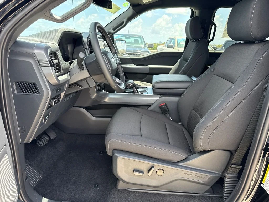 New 2026 Black Ford XLT image 33
