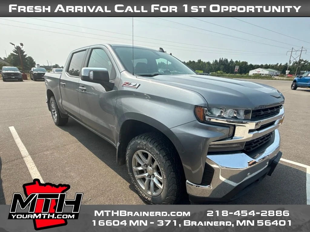 Used 2022 Gray Chevrolet LT image 1