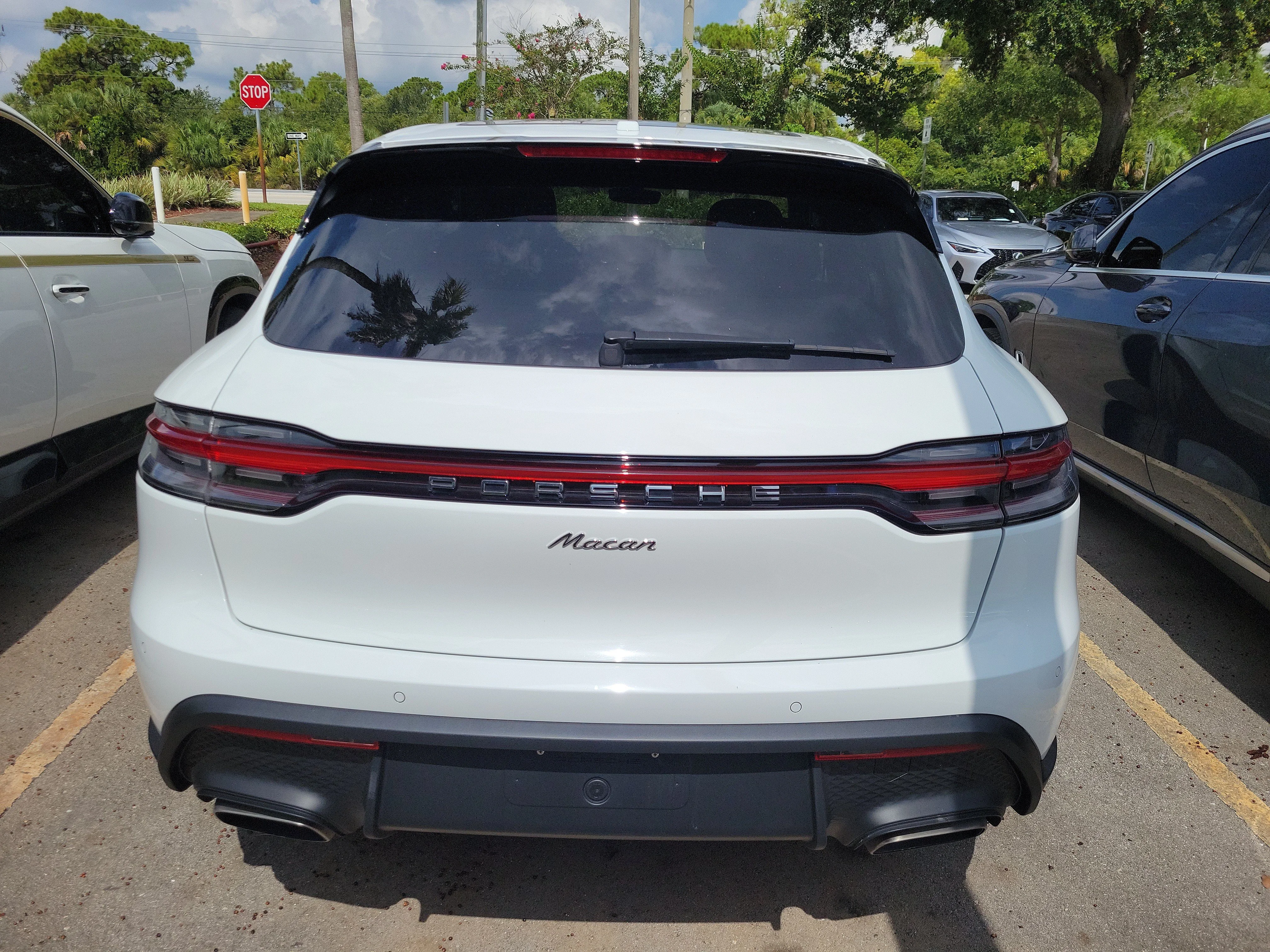 Used 2022 White Porsche Base image 8