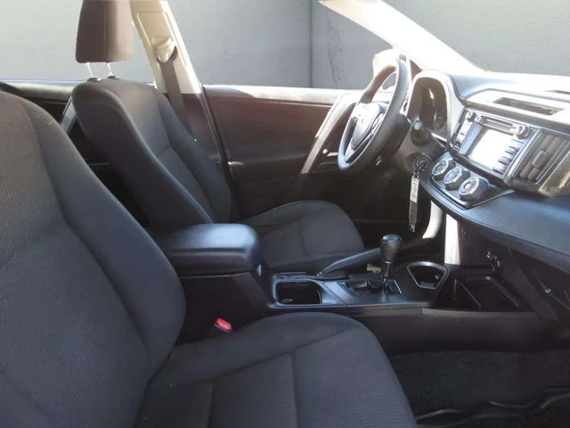 Used 2018 Aqua Toyota LE image 8