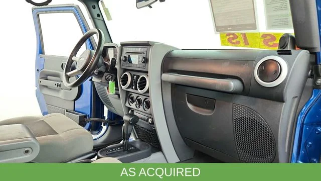 Used 2010 Blue Jeep Unlimited Sahara image 21