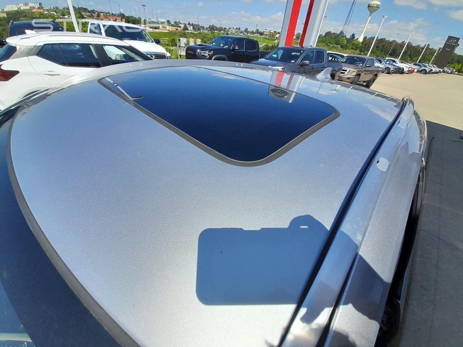 Used 2019 Lunar Silver Metallic Honda EX-L image 49