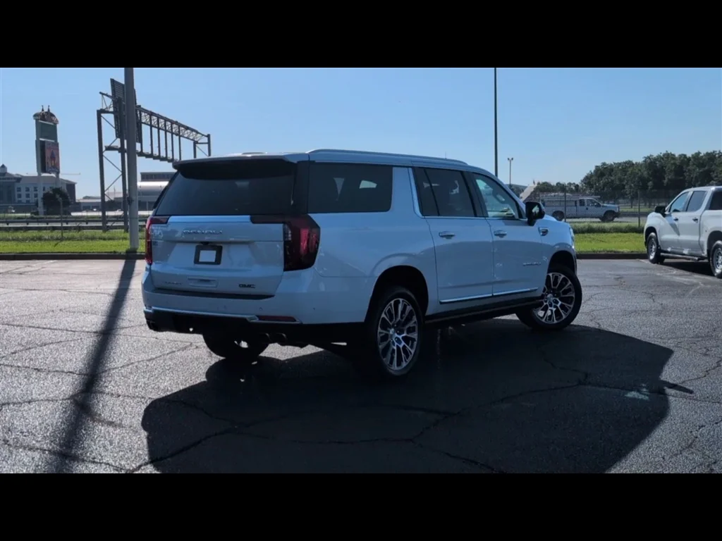 Used 2026 Glacier White Tricoat GMC Denali image 8