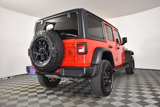 Used 2023 Red Jeep 4x4 image 9