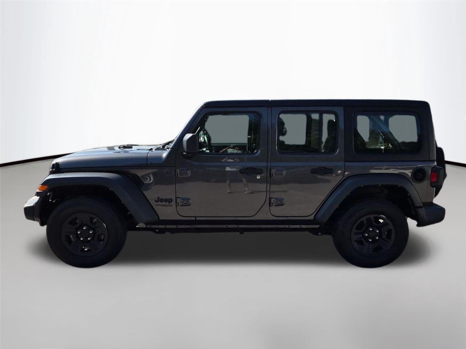 Used 2022 Granite Crystal Metallic Clearcoat Jeep Unlimited Sport image 2