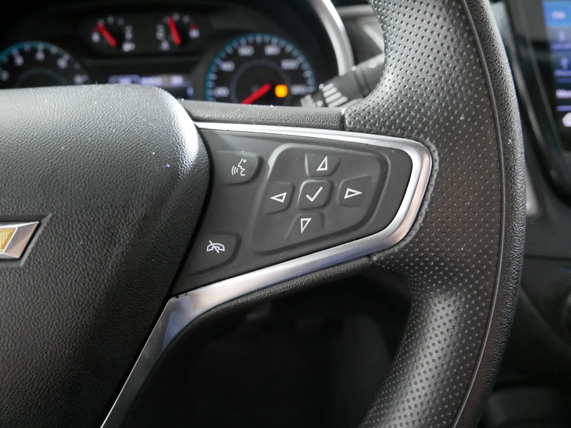 Used 2019 Shadow Gray Metallic Chevrolet LS image 28