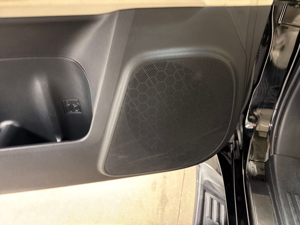 Used 2021 Black Lexus 460 image 24