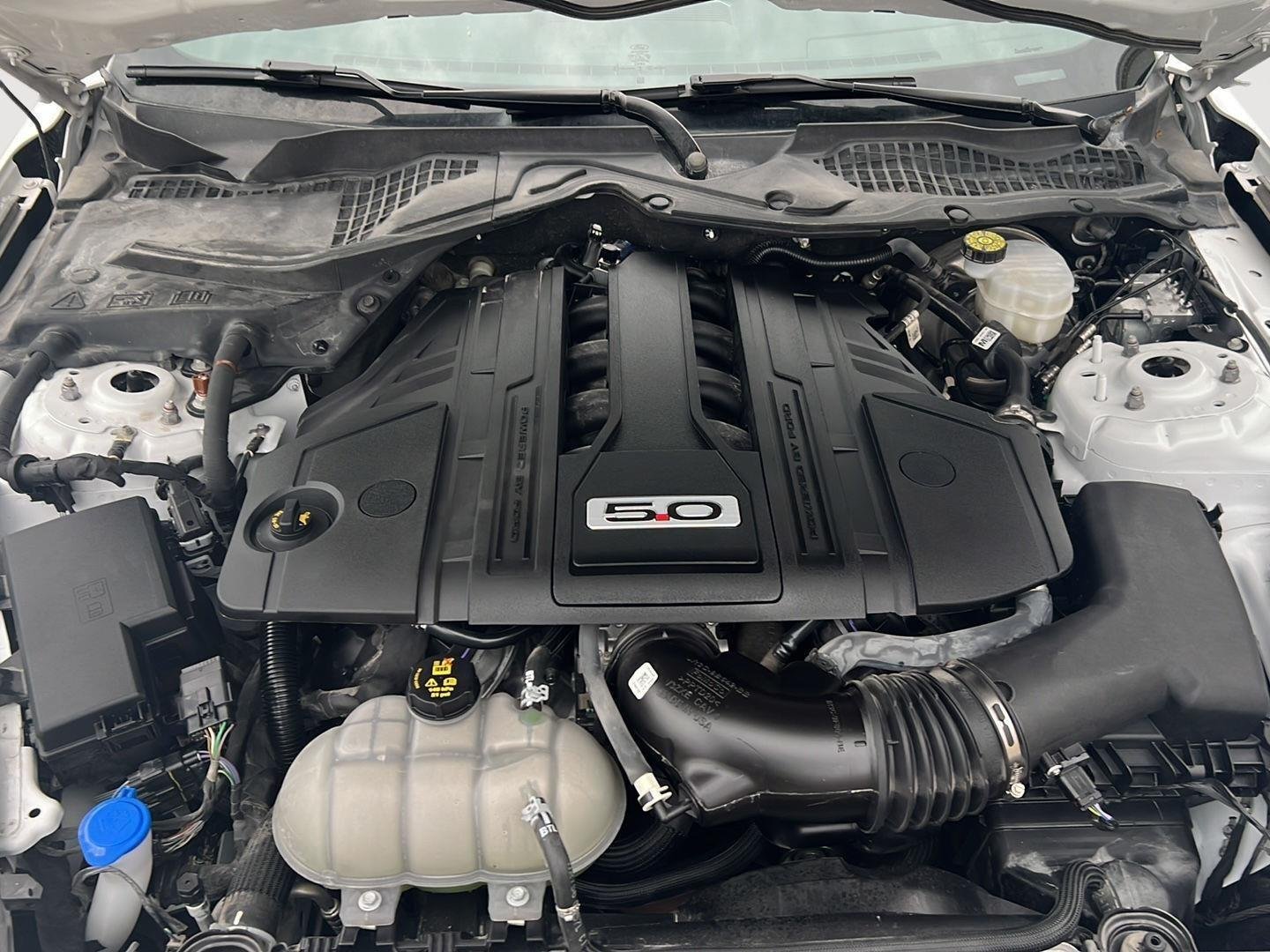 Used 2022 Oxford White Ford GT image 19