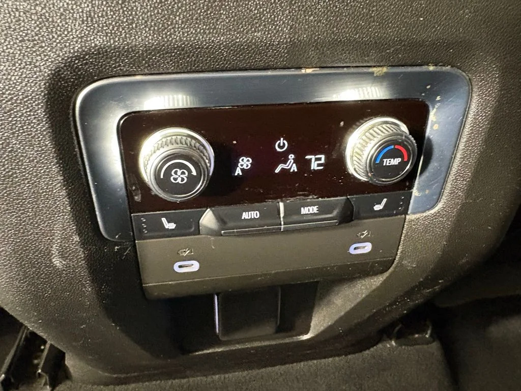 Used 2022 Beige GMC SLT image 46