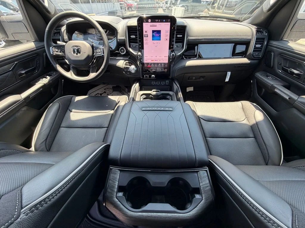 2025 RAM 1500 Limited - Photo 33