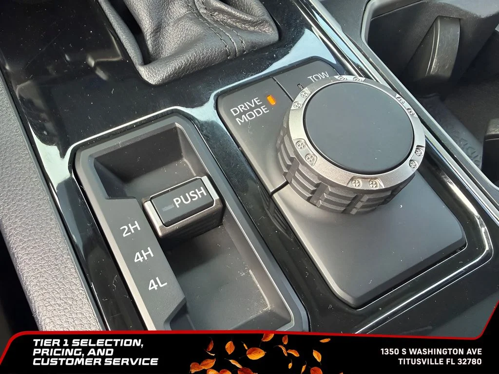 Used 2022 Silver Toyota SR5 image 29
