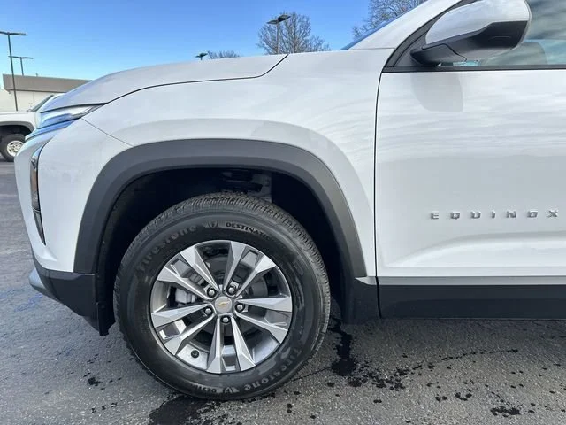 New 2026 Summit White Chevrolet LT image 34