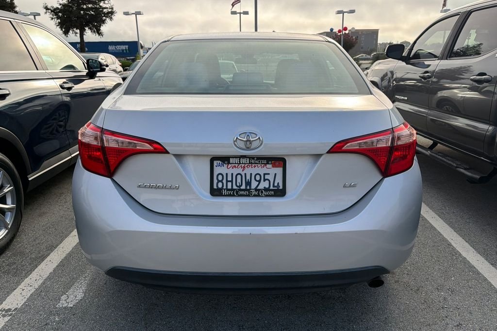 Used 2018 Classic Silver Metallic Toyota LE image 3