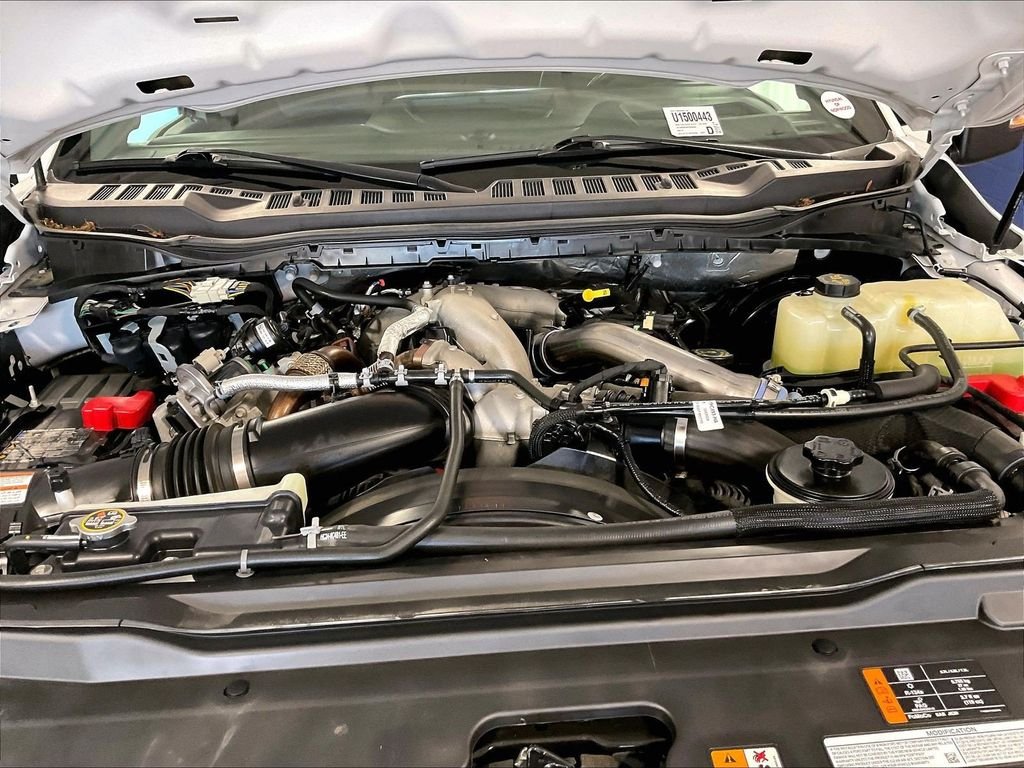 Used 2023 White Ford Lariat image 30