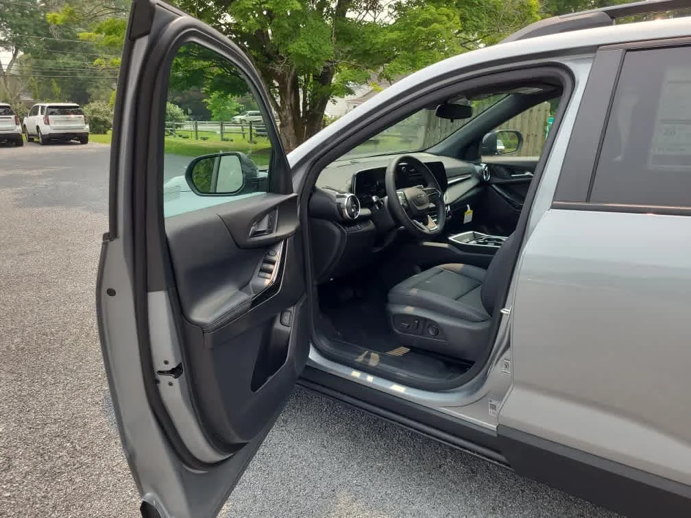 New 2027 Sterling Gray Metallic Chevrolet LT image 8
