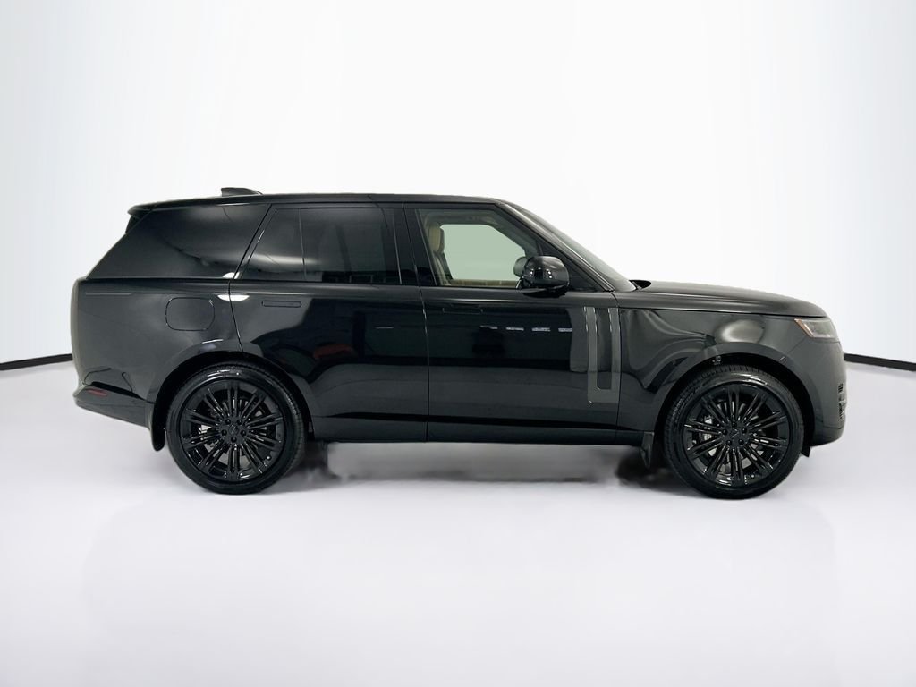 New 2026 Santorini Black Land Rover SE image 4