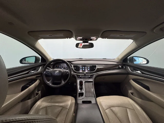 Used 2017 Pepperdust Metallic Buick Essence image 23