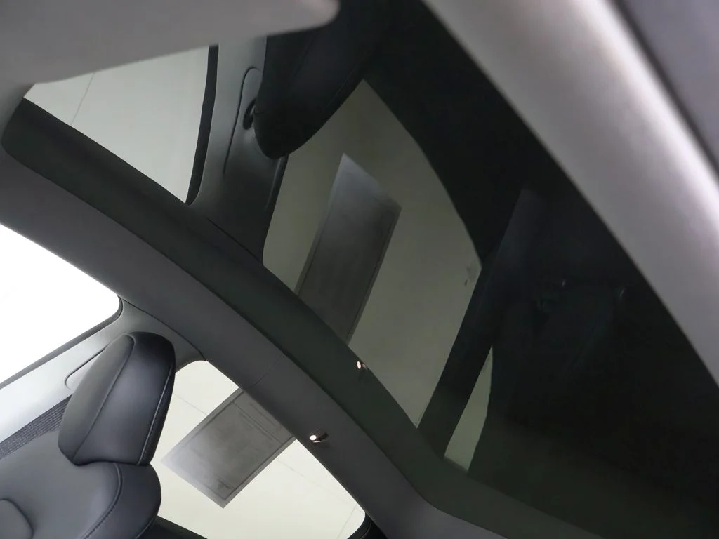Used 2023 White Tesla Long Range image 22
