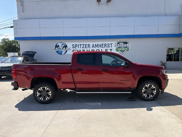 Used 2022 Red Chevrolet Z71 image 12