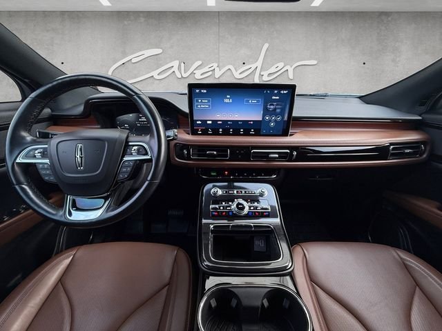 Used 2023 White Lincoln Reserve image 20
