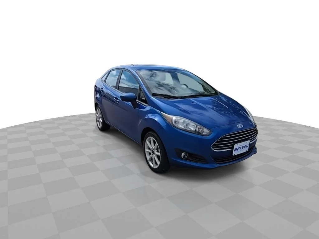 Used 2019 Ford Fiesta SE with VIN 3FADP4BJ4KM148975 for sale in West Allis, WI