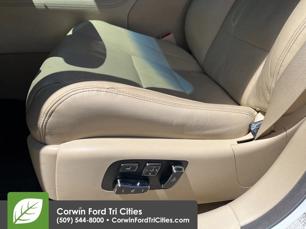 Used 2014 Starfire Pearl Lexus 460 L image 16