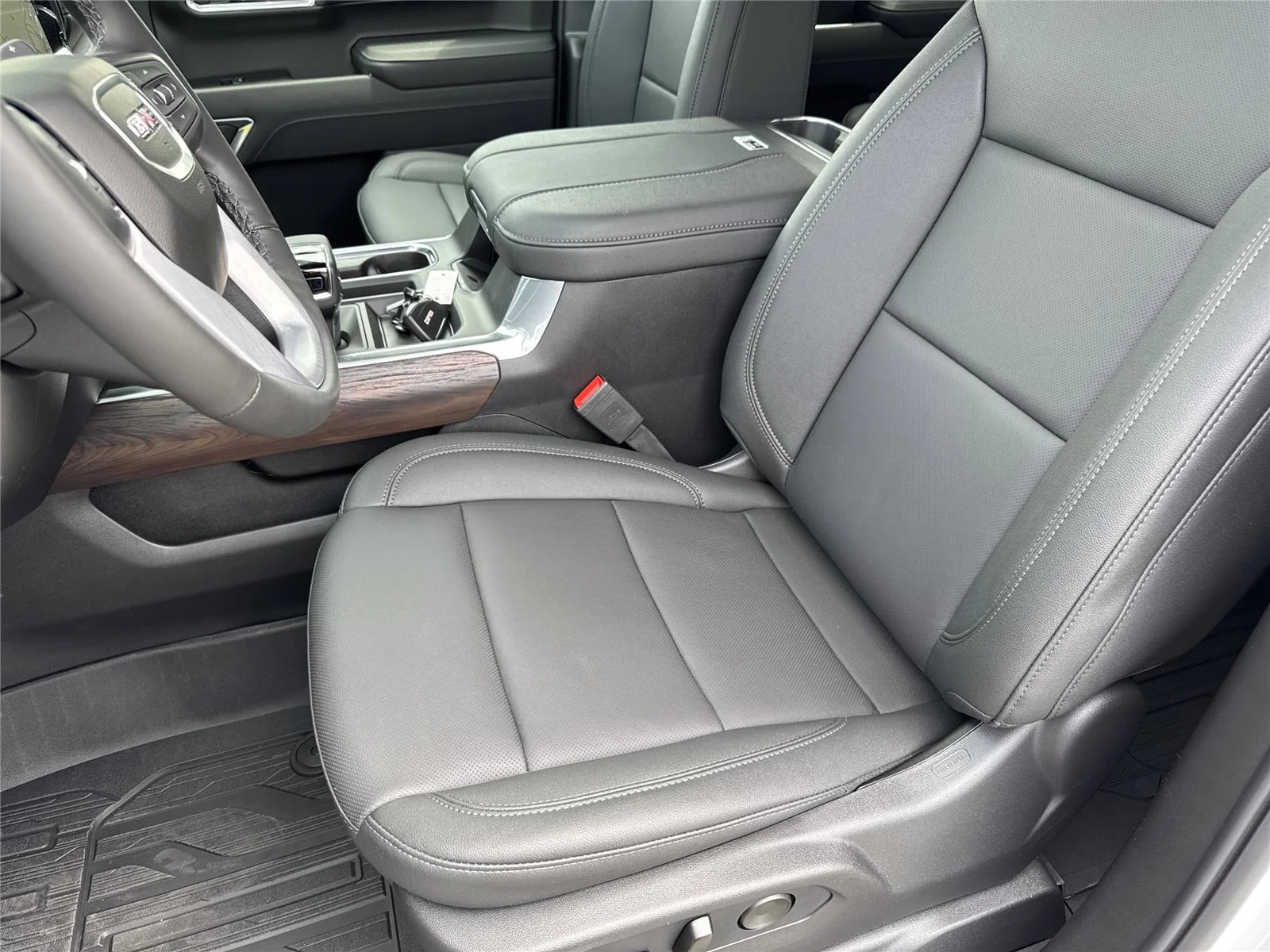 New 2026 Summit White GMC SLT image 38
