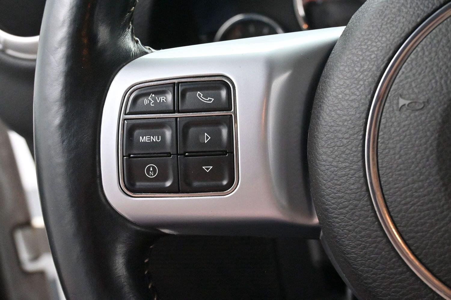 Used 2014 Bright White Clearcoat Jeep Rubicon X image 16