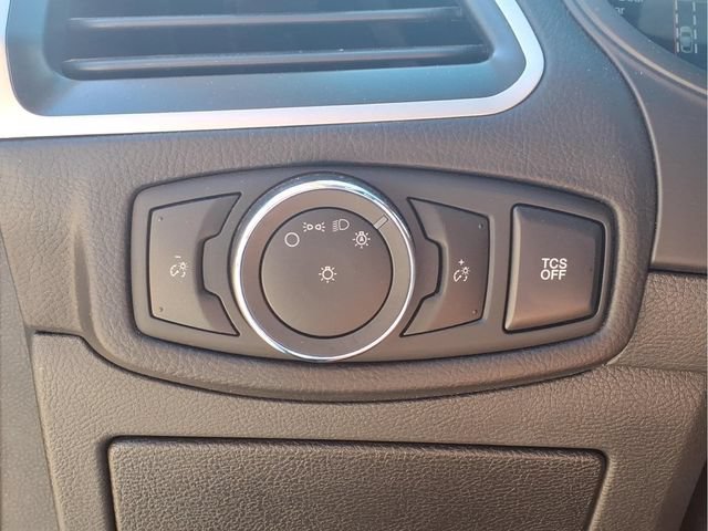 Used 2024  Ford SEL image 14