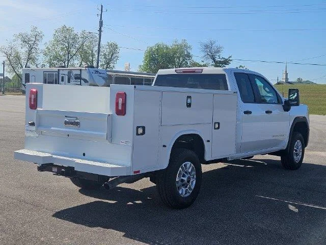 New 2026 Summit White GMC Pro image 5