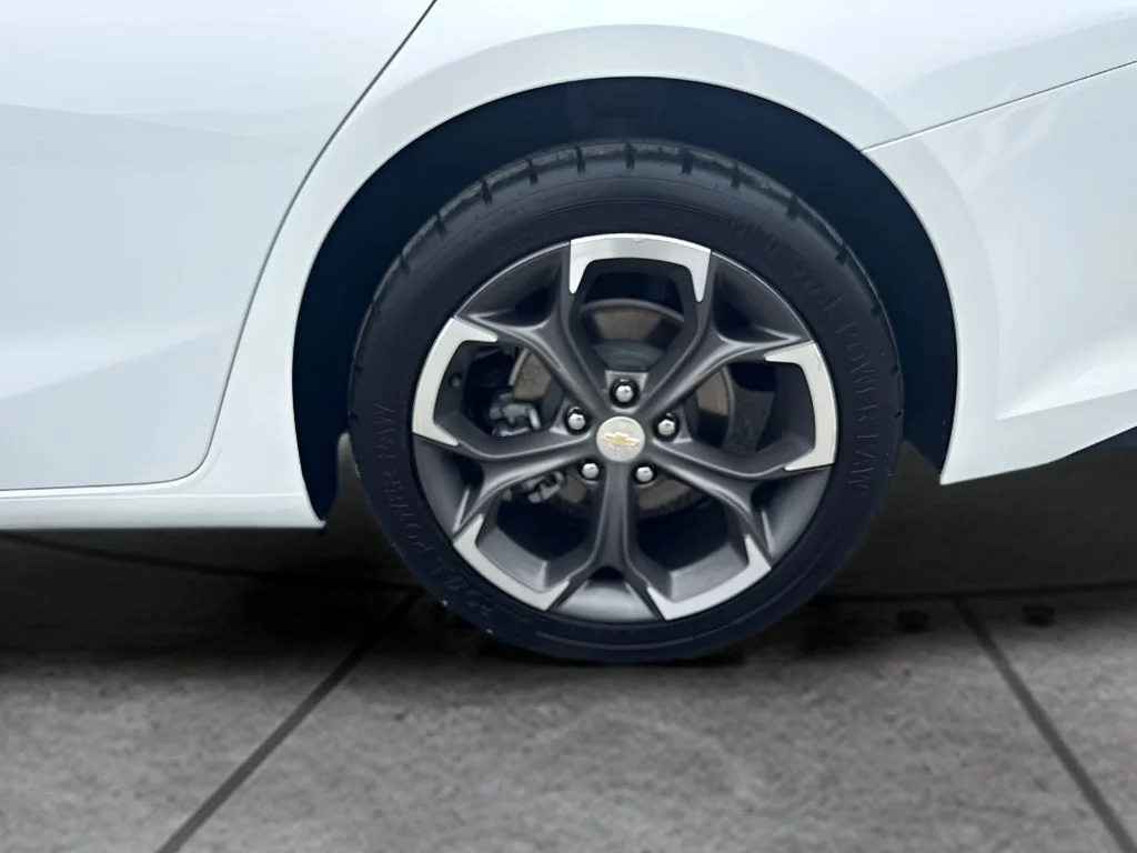 Used 2022 White Chevrolet LT image 20