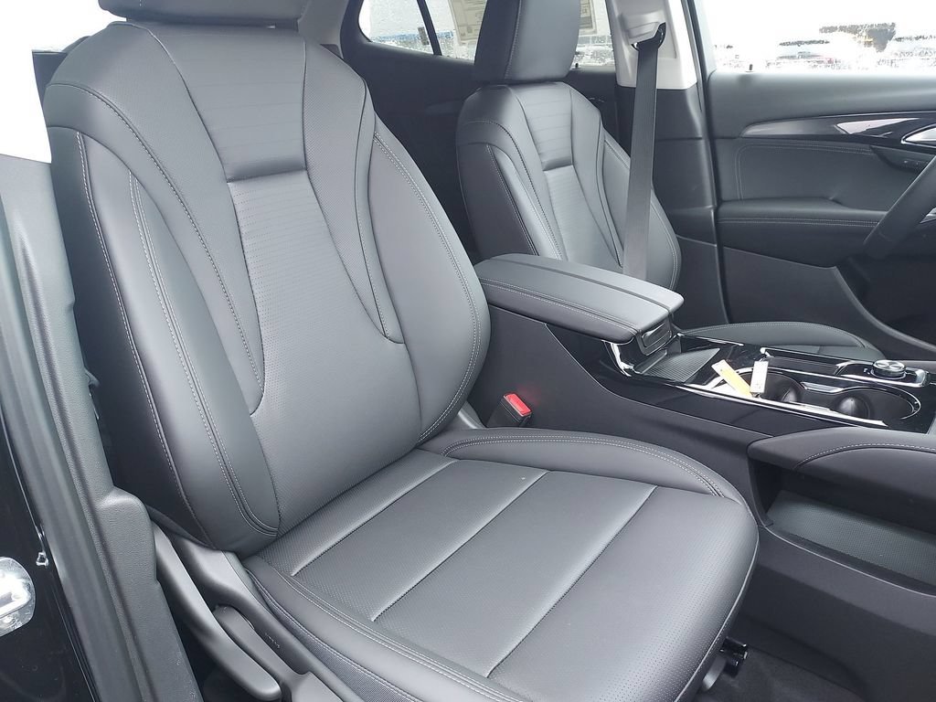 New 2026 Ebony Twilight Metallic Buick Preferred image 30