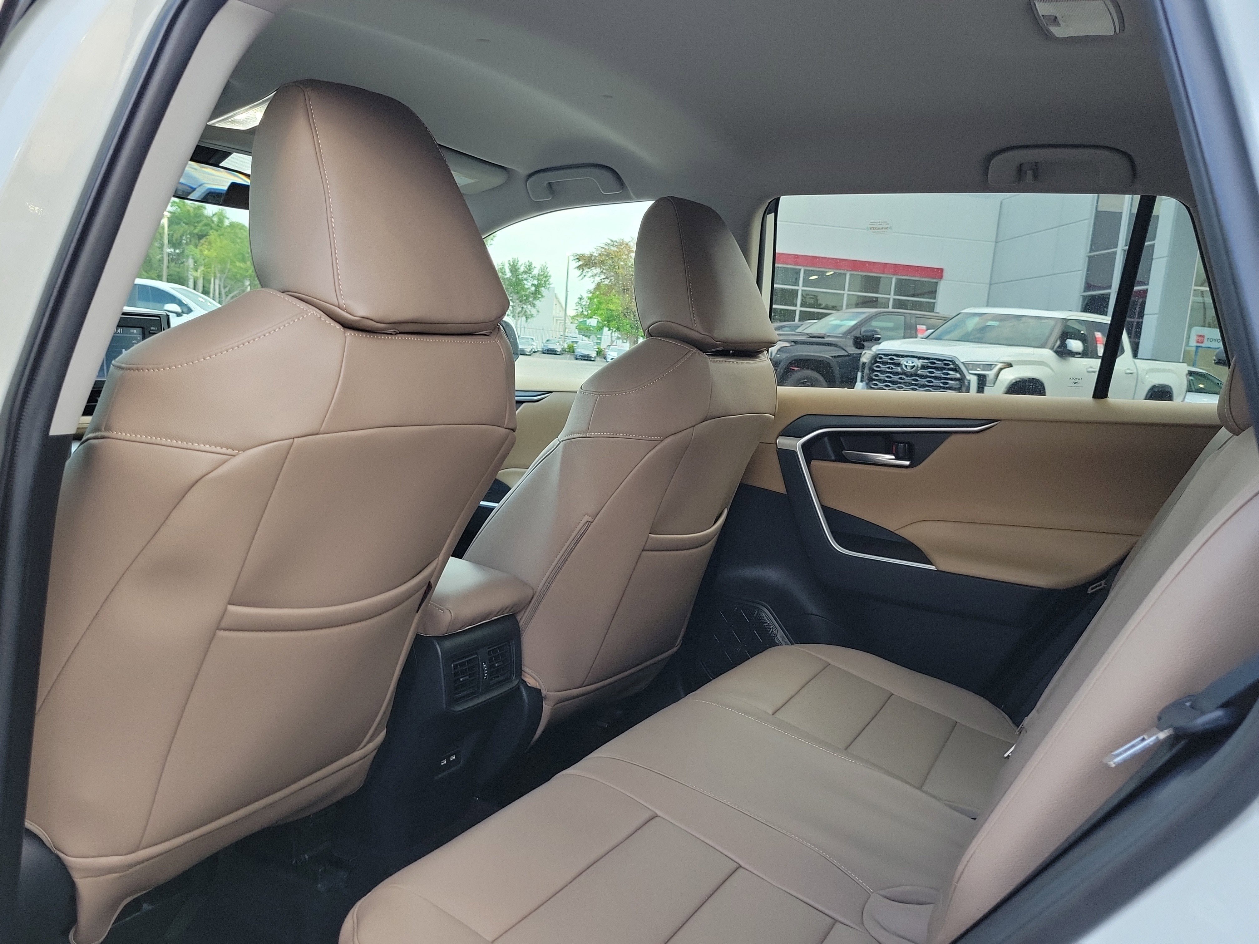 Used 2021 Super White Toyota XLE image 9