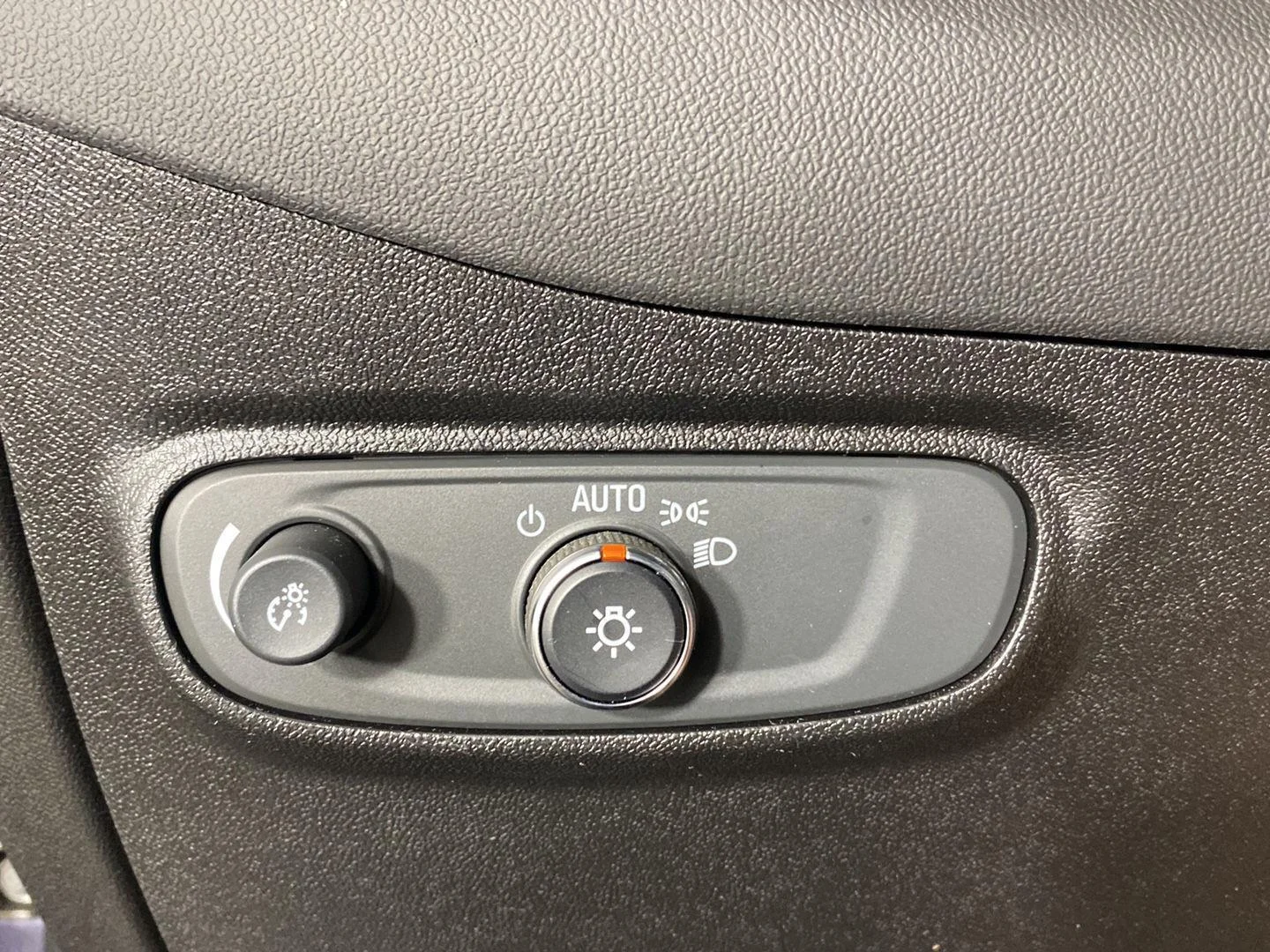 Used 2019 Storm Blue Metallic Chevrolet LT image 21
