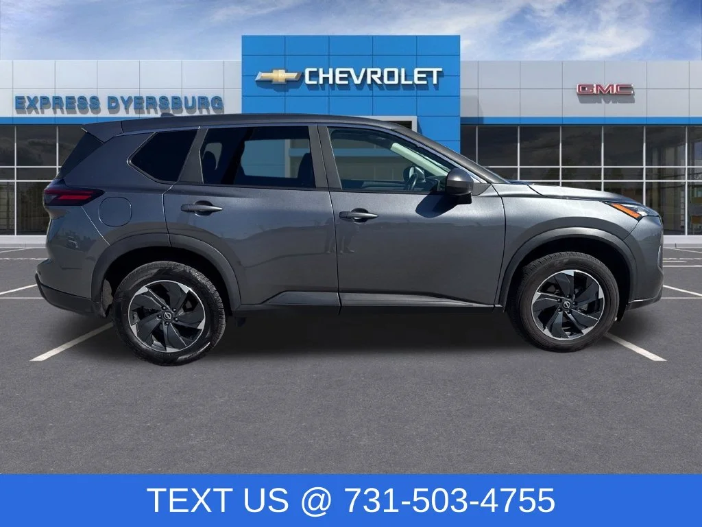 Used 2025 Gray Nissan SV image 8