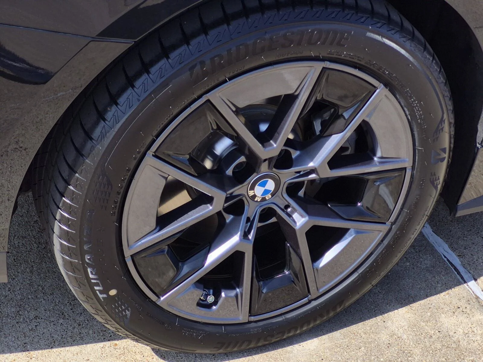 Certified Used 2025 Jet Black BMW xDrive40 image 7
