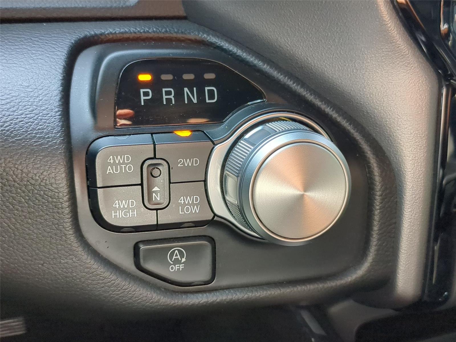 Used 2024  RAM TRUCK LARAM image 25