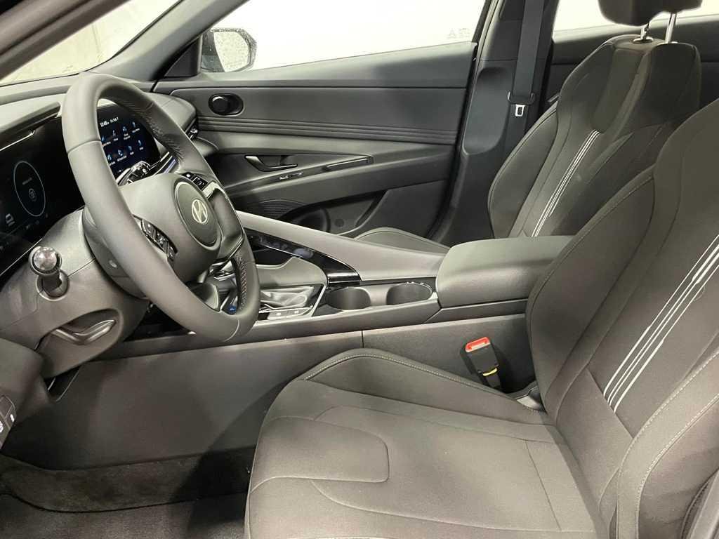 New 2025 Abyss Black Hyundai SEL Sport image 26