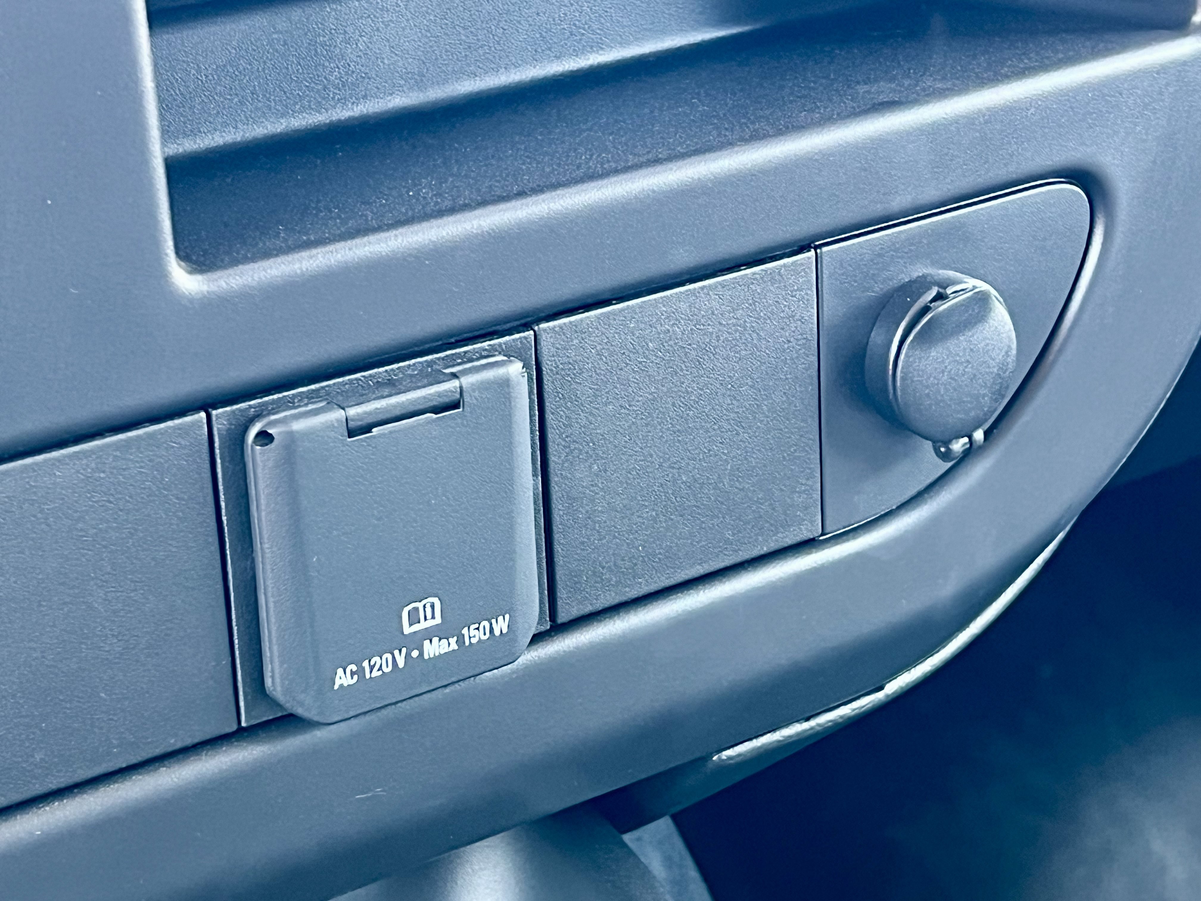 New 2026 Summit White GMC Work Van image 17