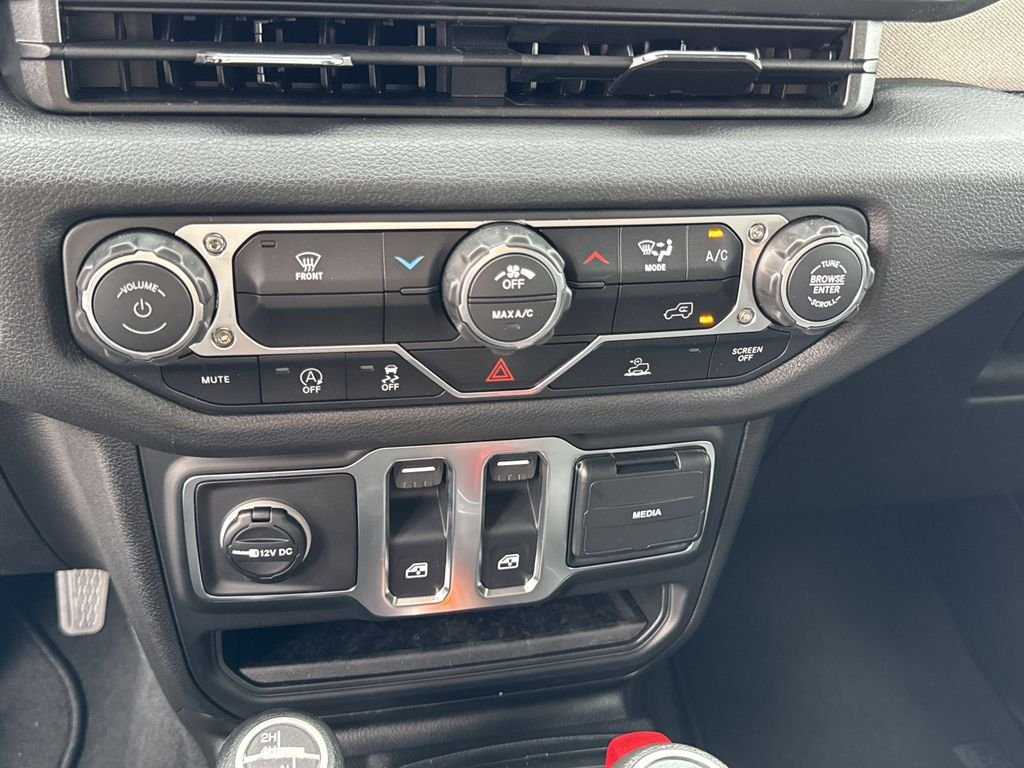 New 2026 Hydro Blue Pearlcoat Jeep Sport image 27