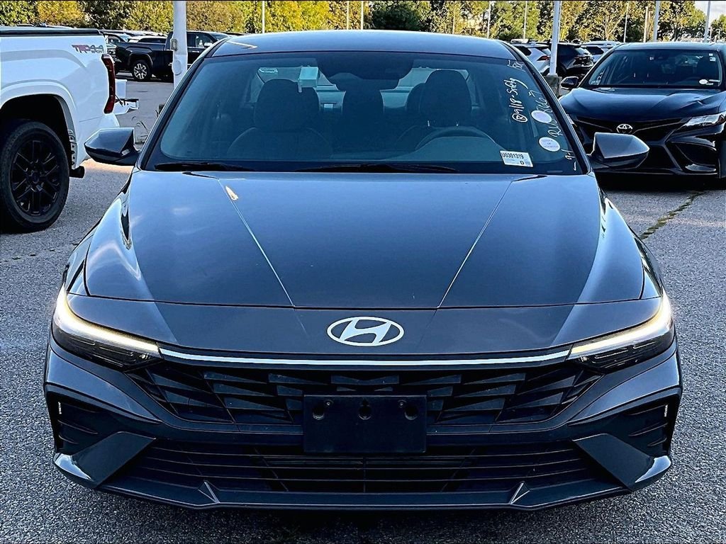 Used 2024 Gray Hyundai SEL image 2