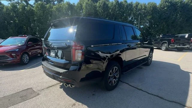 Used 2024 Black Chevrolet 4WD 4dr Z71 image 10