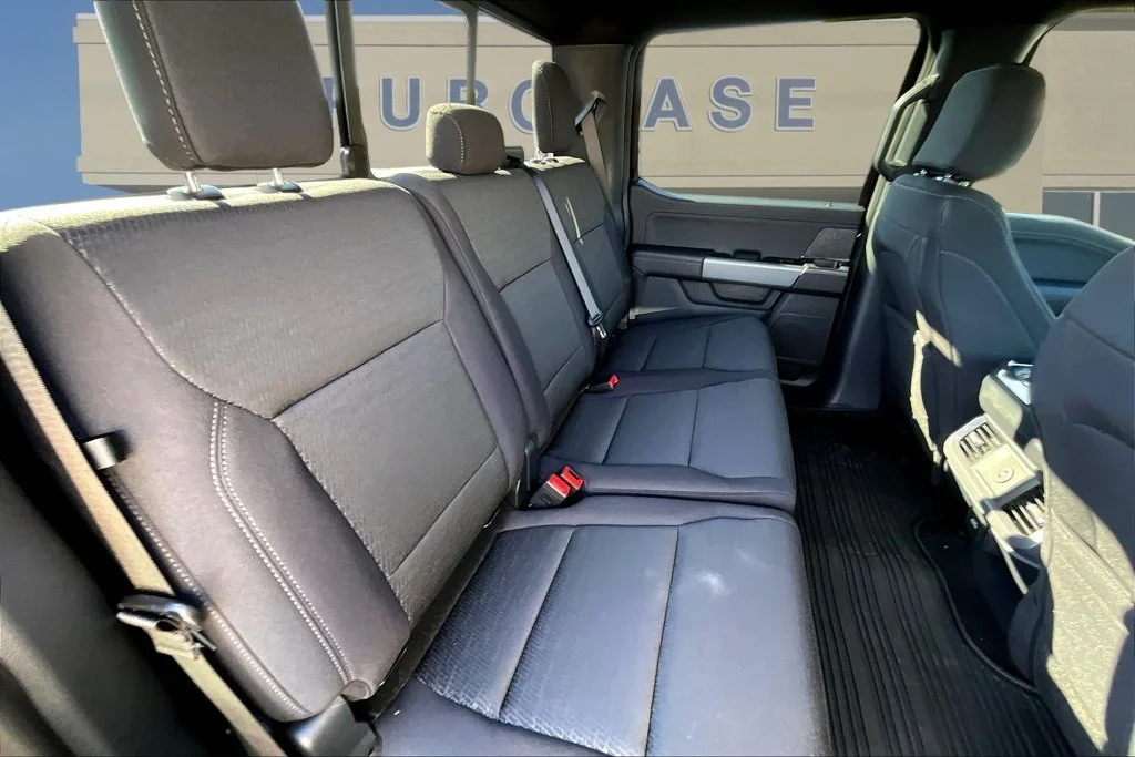 New 2026 Agate Black Metallic Ford XLT image 10