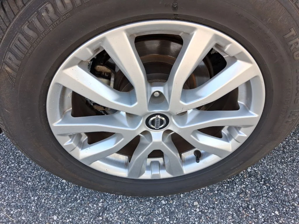 Used 2018 White Nissan SV image 14