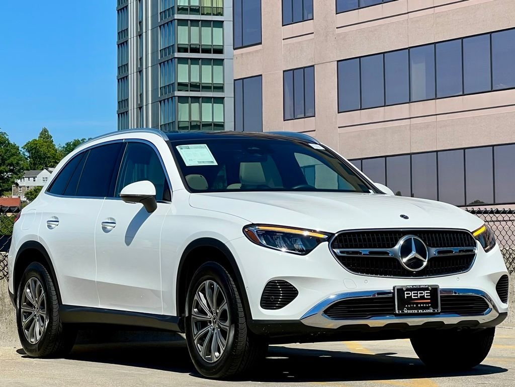 2023 Mercedes-Benz GLC GLC 300 4MATIC's photo